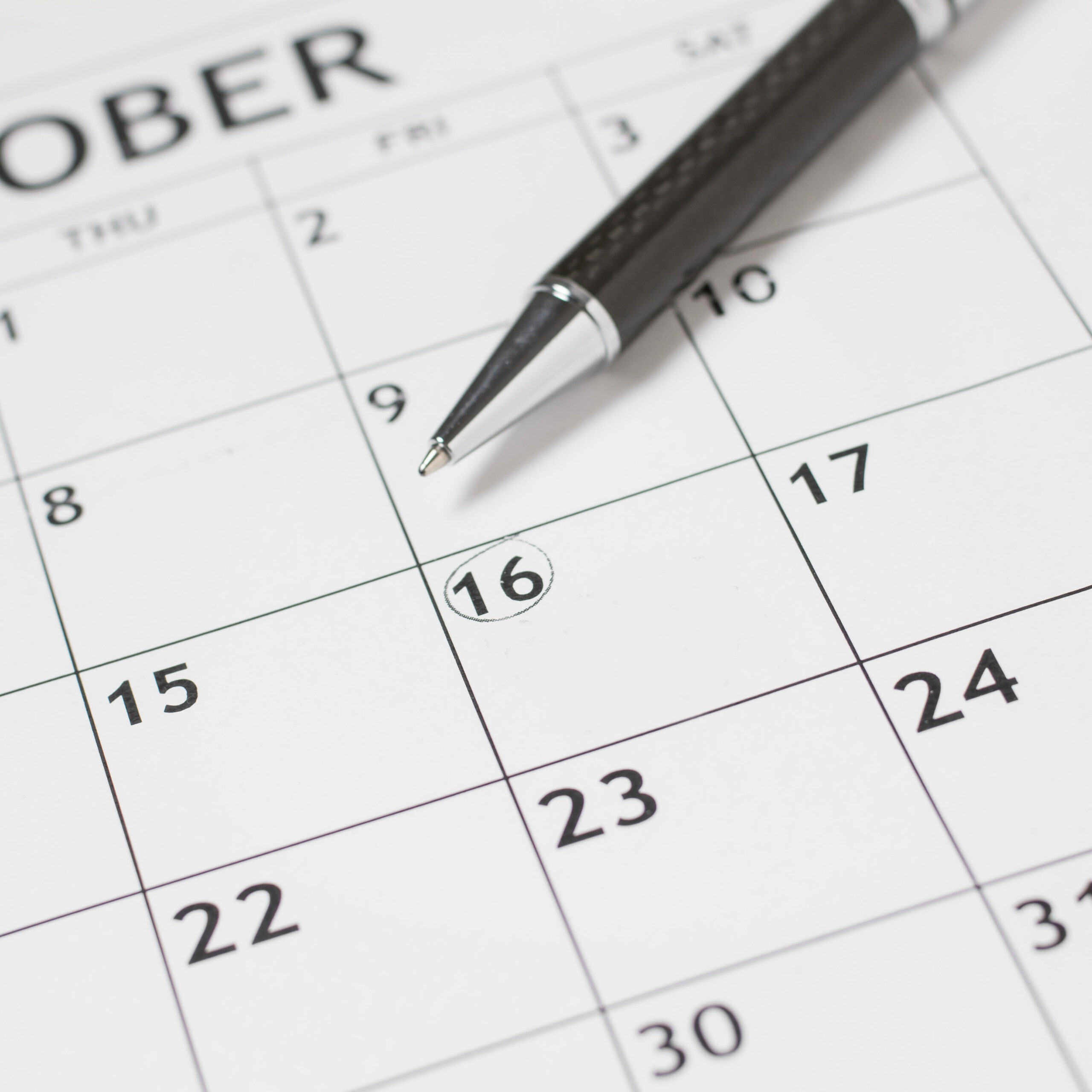 close-up-boss-s-day-date-calendar